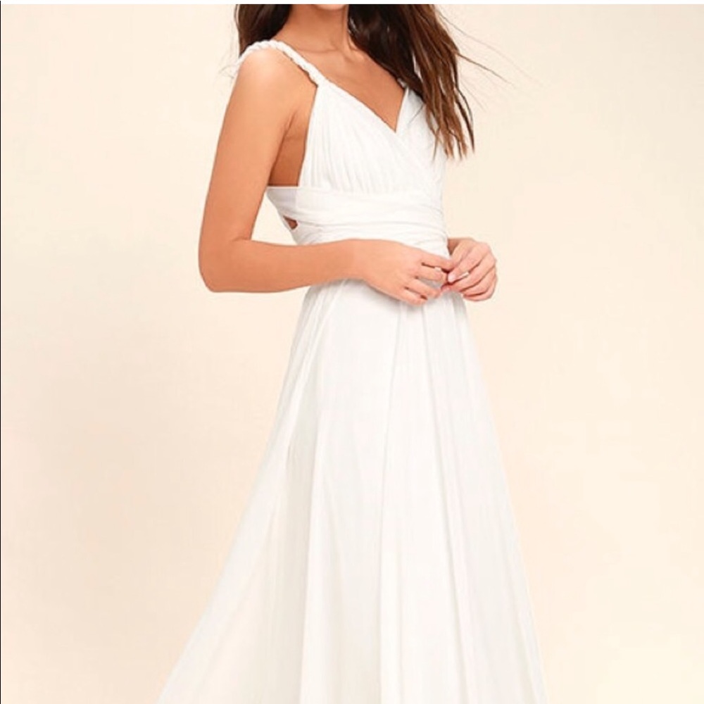 NWT white Lulus dress ..